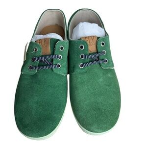 NWT, new-in-box FLY London Kelly green suede leather lace-up Casual Shoes
